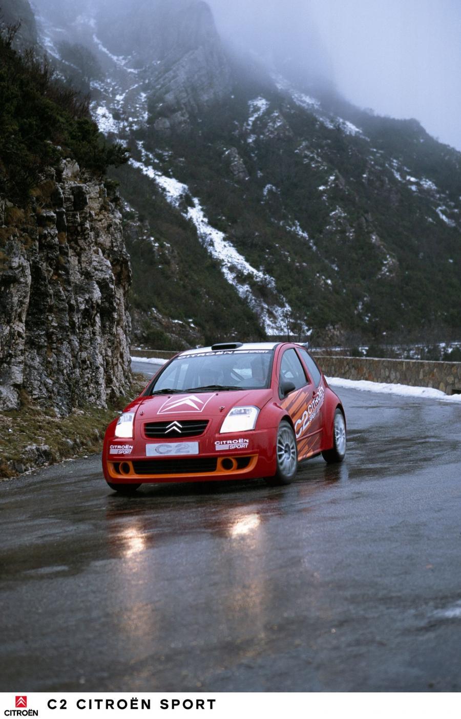  Citroen C2 Sport Concept 2003 года  (фото 37 из 45)